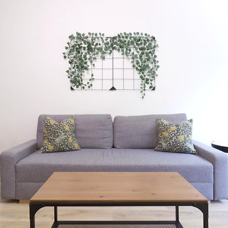 Spring House With Free Private Parking Apartment Budapest Exterior photo